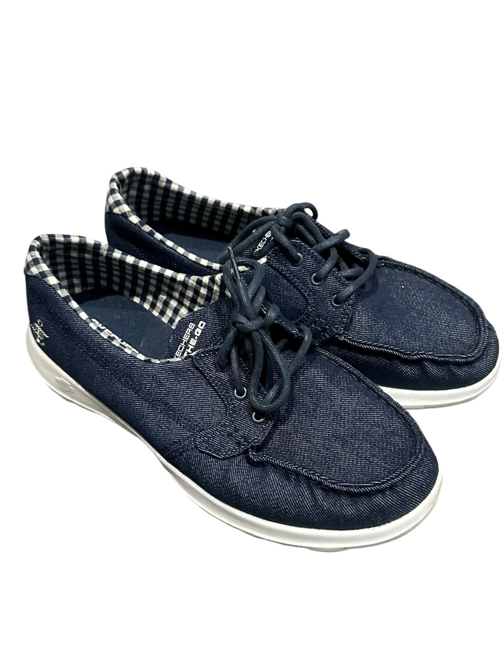 Skechers Women’s Navy Blue Goga Max On The Go Boat Shoes Size US 8.5